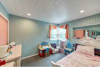 4 Hollyberry Road, Plainview, NY 11803 - Photo 12