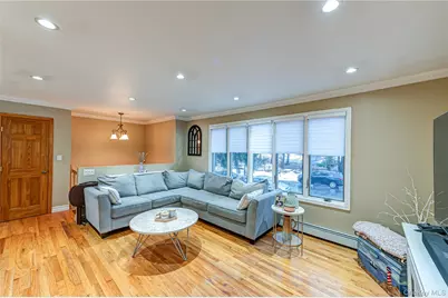 345 Collington Drive, Ronkonkoma, NY 11779 - Photo 4