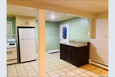 46 Anna Road, Bay Shore, NY 11706 - Photo 16