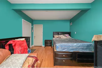 2 Cherry Street, Central Islip, NY 11722 - Photo 18