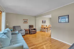 6 Longford St, Huntington, NY 11743 - Photo 4