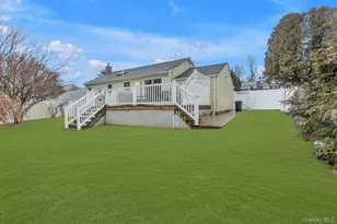 6 Longford St, Huntington, NY 11743 - Photo 20