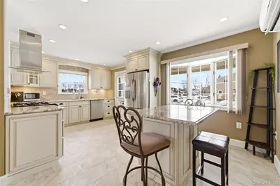450 Ocean Avenue, Massapequa Park, NY 11762 - Photo 10