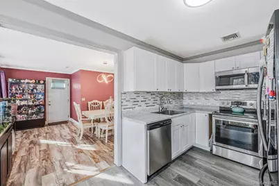 32 Pine Tree Drive, Shirley, NY 11967 - Photo 8