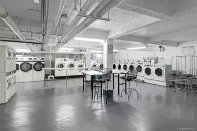 8451 Beverly Road #1A 10 1U 2U 4N, Kew Gardens, NY 11415 - Photo 10