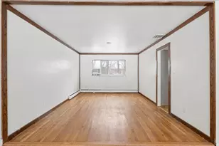 14 Jeffrey Ln, Great Neck, NY 11020 - Photo 6