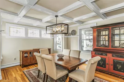 86 Taft Avenue, Lynbrook, NY 11563 - Photo 10