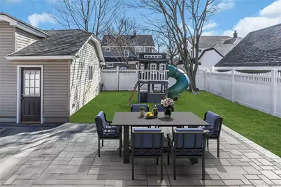 86 Taft Avenue, Lynbrook, NY 11563 - Photo 24