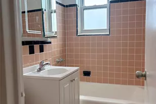 24 Mulford Pl, Hempstead, NY 11550 - Photo 14