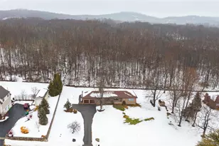 21 Lounsbury Dr, Baldwin Place, NY 10505 - Photo 2