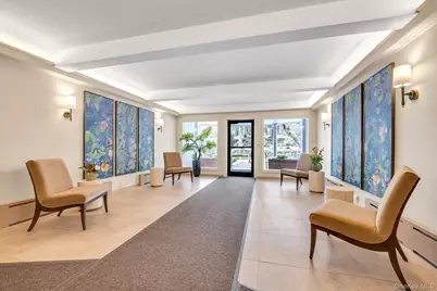 2 Townhouse Place #3N, Great Neck, NY 11021 - Photo 14