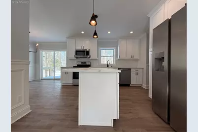 89 C Mt Sinai Coram Road, Coram, NY 11727 - Photo 6