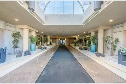 360 Shore Road #8H, Long Beach, NY 11561 - Photo 2