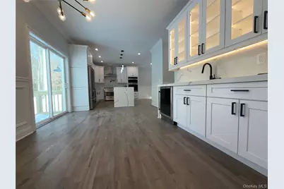 89 B Mt Sinai Coram Road, Coram, NY 11727 - Photo 10