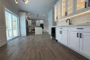 89 B Mount Sinai-Coram Rd, Coram, NY 11727 - Photo 10