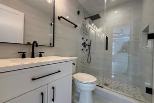 89 B Mount Sinai-Coram Rd, Coram, NY 11727 - Photo 16