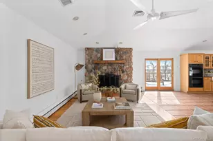 177 Great Rock Dr, Wading River, NY 11792 - Photo 4