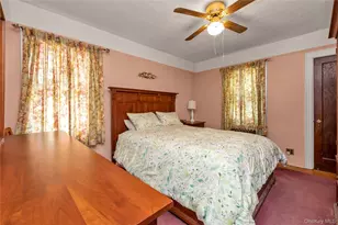 70 Lyon Pl, Lynbrook, NY 11563 - Photo 10