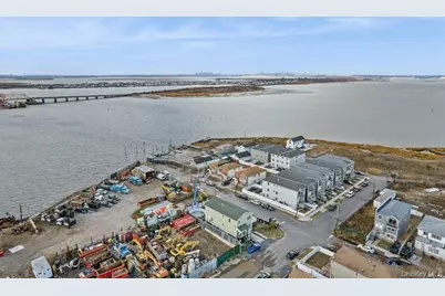 72-50 Burchell Avenue, Arverne, NY 11692 - Photo 4