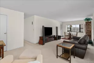 200 Diplomat Dr, Mount Kisco, NY 10549 - Photo 8