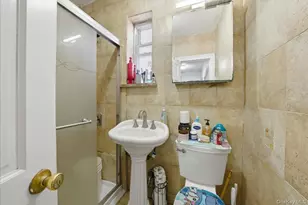 4158 Edson Ave, Bronx, NY 10466 - Photo 14