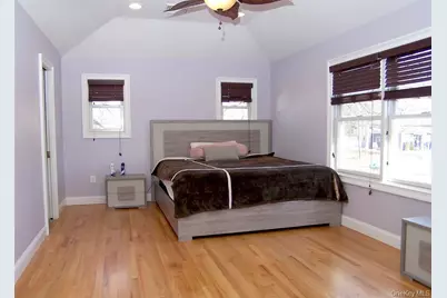 100 Lake Promenade, Ronkonkoma, NY 11779 - Photo 6