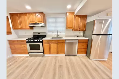 103 Bennett Avenue #G, Yonkers, NY 10701 - Photo 2