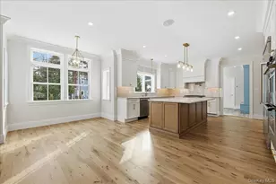 135 Adams St, Garden City, NY 11530 - Photo 10