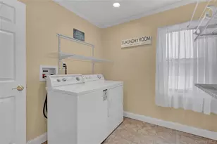 191 N Albany Ave, Massapequa, NY 11758 - Photo 8