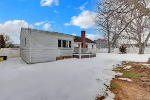 191 N Albany Ave, Massapequa, NY 11758 - Photo 22