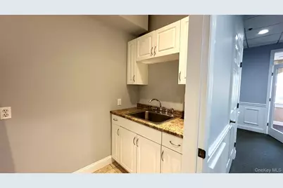 111 South Street #240-4, Oyster Bay, NY 11771 - Photo 6