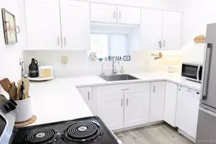 24 Anchor Path, Calverton, NY 11933 - Photo 6