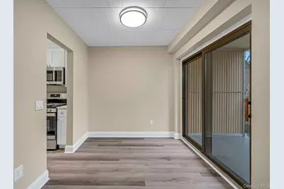 505 White Plains Road #1D, Eastchester, NY 10709 - Photo 6