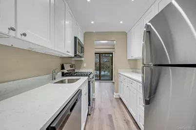 505 White Plains Road #1D, Eastchester, NY 10709 - Photo 10