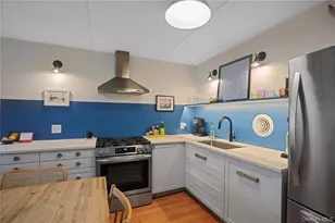 6 Renaissance Ct, Brooklyn, NY 11206 - Photo 12