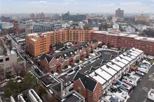 6 Renaissance Ct, Brooklyn, NY 11206 - Photo 34