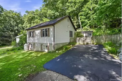 19 Woodlawn Road, Putnam Valley, NY 10579 - Photo 4