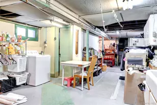 80-18 64th Ln, Glendale, NY 11385 - Photo 14