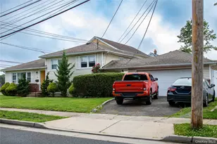 36 Monroe Pl, Hempstead, NY 11550 - Photo 4