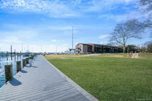 263 River Ave, Patchogue, NY 11772 - Photo 16