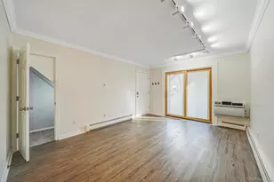 263 River Ave, Patchogue, NY 11772 - Photo 4