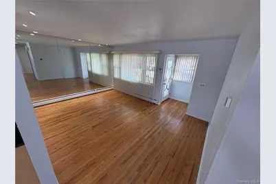 189 Vanderbilt Avenue, Brentwood, NY 11717 - Photo 4