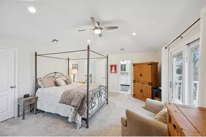 8 Sinnickson Road, Center Moriches, NY 11934 - Photo 16