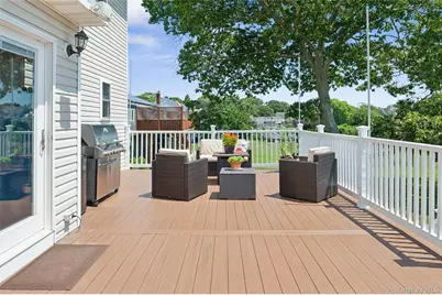 8 Sinnickson Road, Center Moriches, NY 11934 - Photo 24