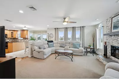 8 Sinnickson Road, Center Moriches, NY 11934 - Photo 4