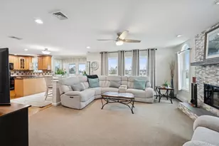 8 Sinnickson Rd, Center Moriches, NY 11934 - Photo 4