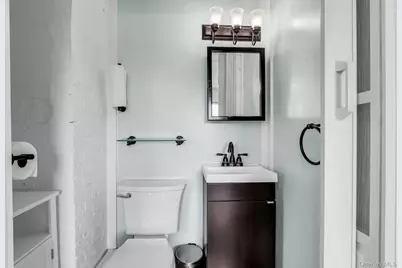 48 E Madison Street, East Islip, NY 11730 - Photo 20