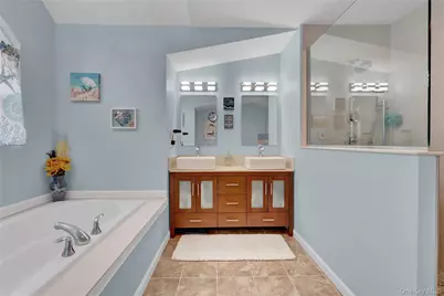 37 Terrace Lane, Patchogue, NY 11772 - Photo 24