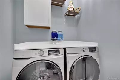 37 Terrace Lane, Patchogue, NY 11772 - Photo 16