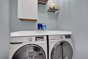 37 Terrace Ln, Patchogue, NY 11772 - Photo 16